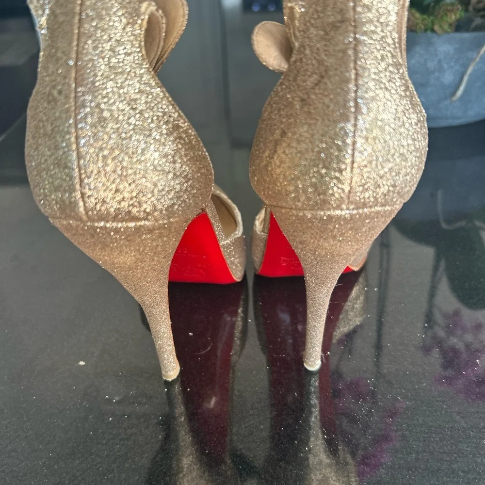 Christian Louboutin Paris Gold Glitter Strap Heels. 5” heals size 39 (9 US) - Picture 11 of 16